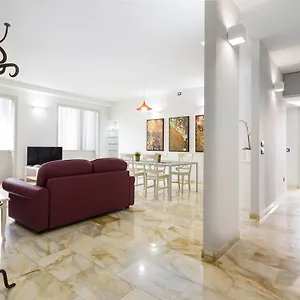 Apartment Primopiano - Rg12